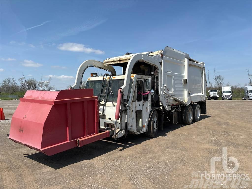  CRANE CARRIER CORP 6x4 COE Front Loader Waste trucks