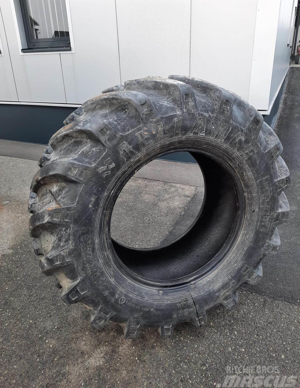 Alliance 540/65-28 Tyres, wheels and rims