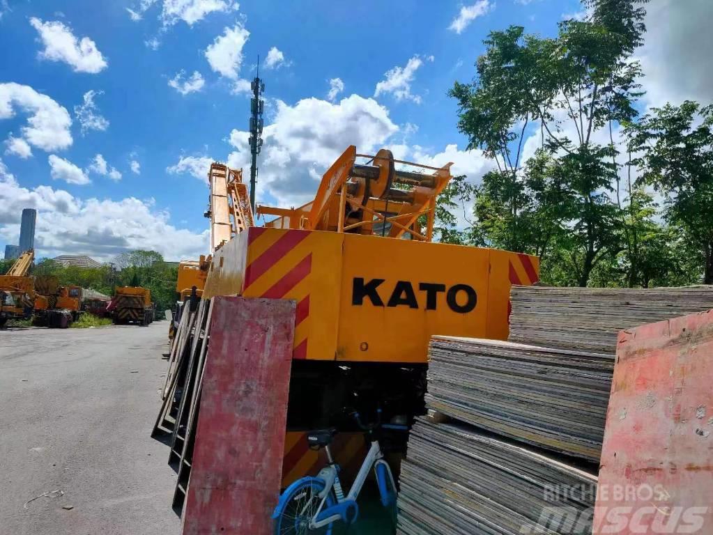 Kato NK 400 E All terrain cranes