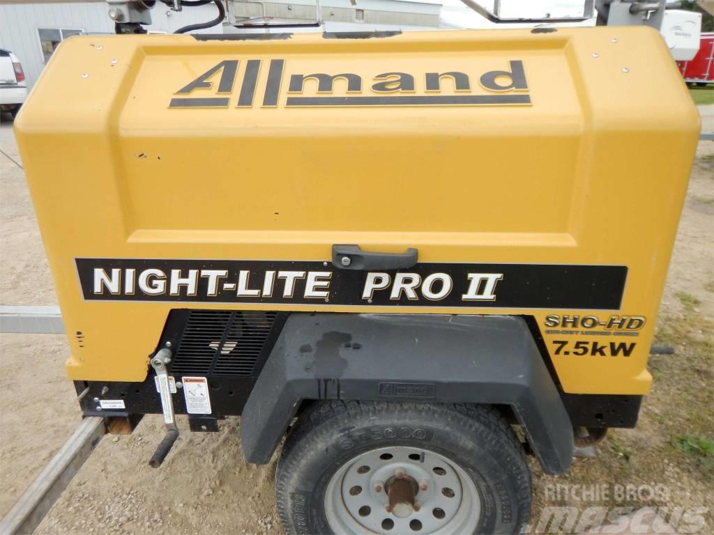 Allmand Bros NIGHT-LITE PRO II Light towers