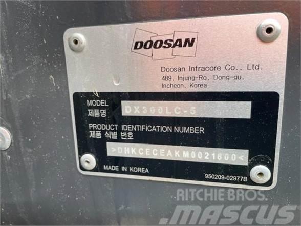 Doosan DX300 LC-5 Crawler excavators