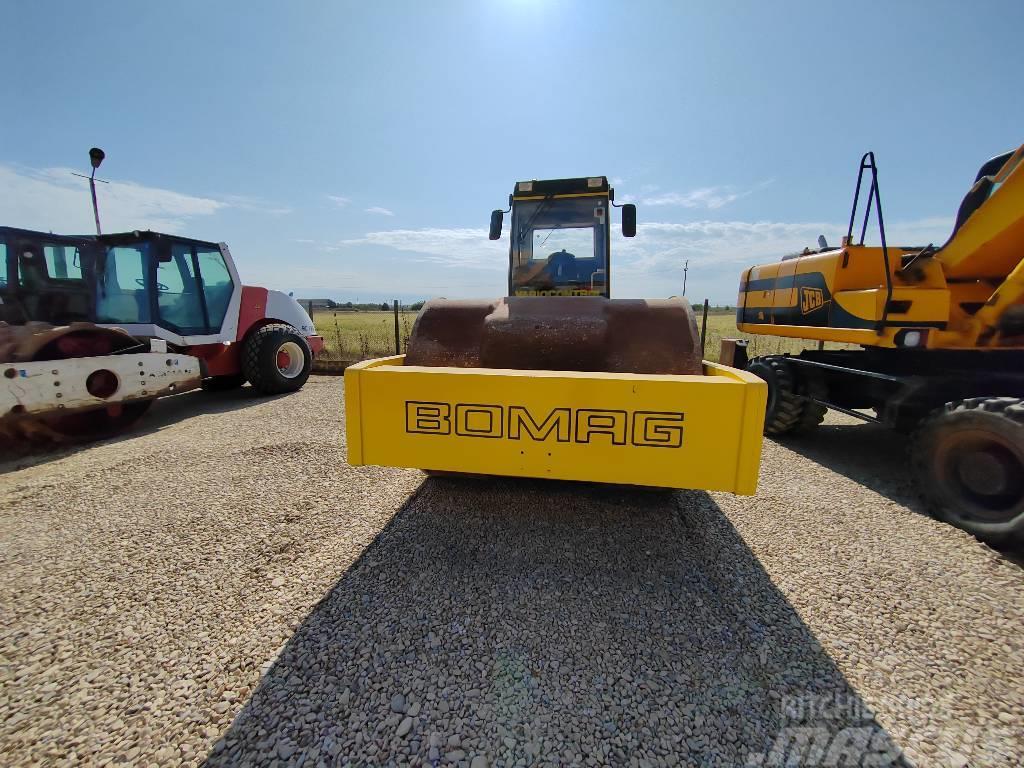 Bomag BW 225 D-3 Twin drum rollers