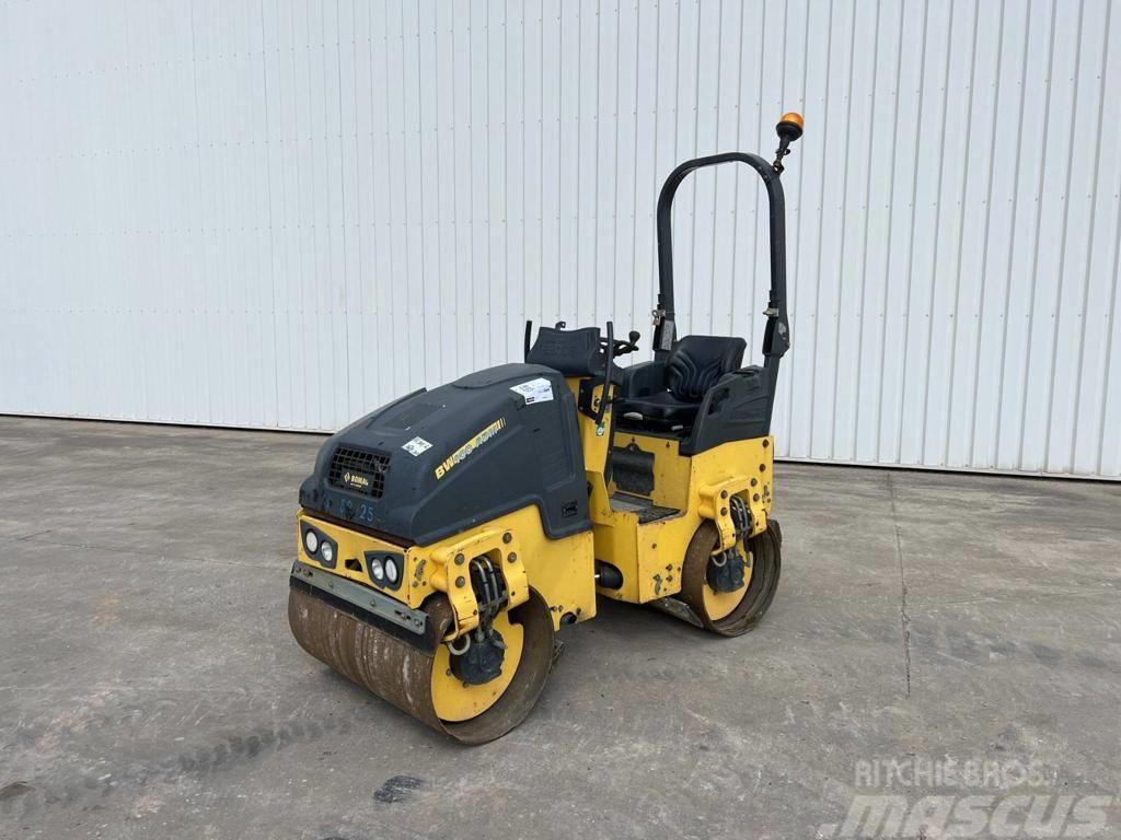 Bomag BW 100 AD M-5 Twin drum rollers