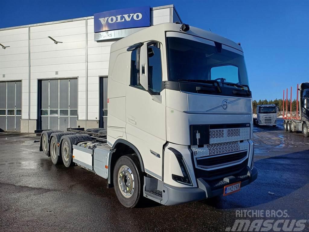 Volvo FH Chassis Cab trucks