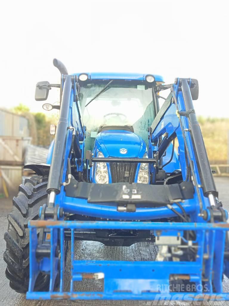 New Holland T6.140 with loader Tractors