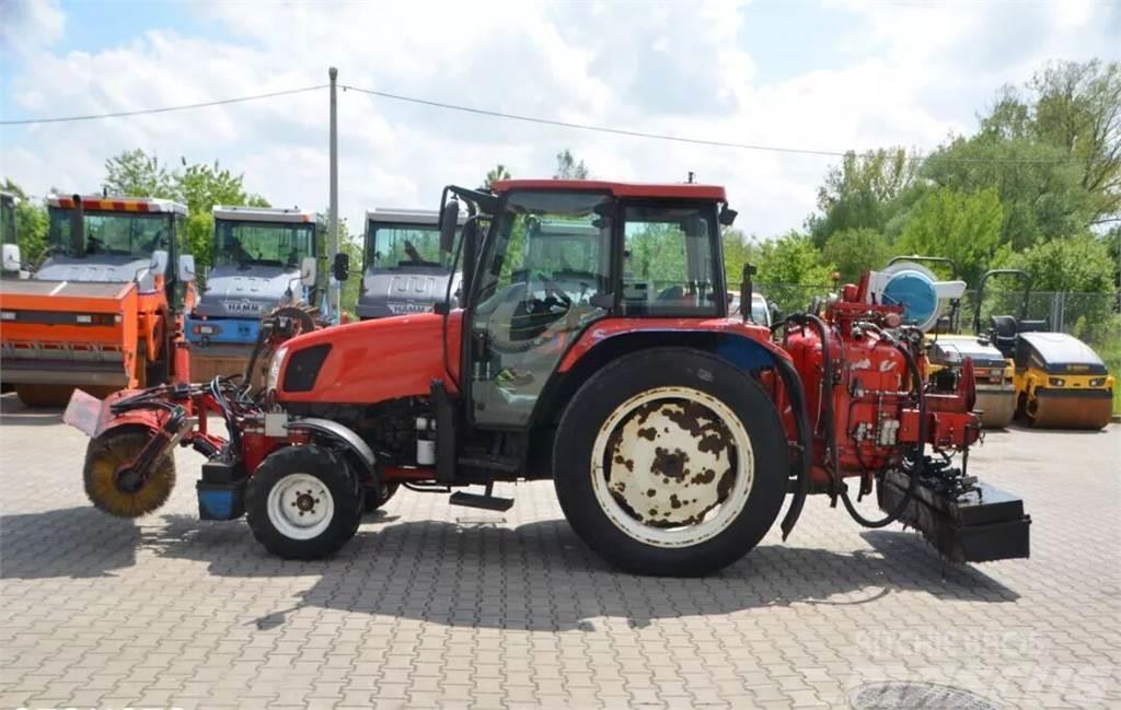 New Holland TL 90 A Tractors