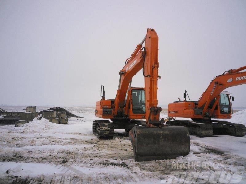 Doosan DX 180 LC Crawler excavators