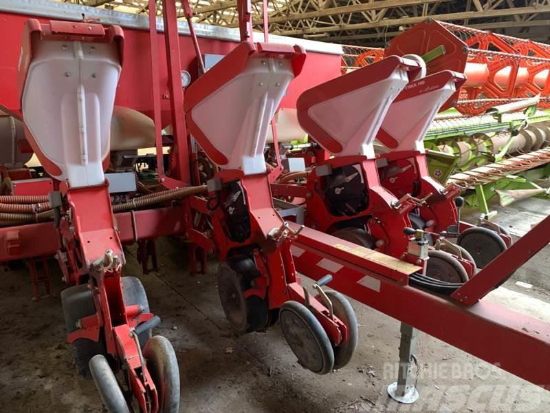 Kverneland Accord Optima HD e-drive Precision sowing machines