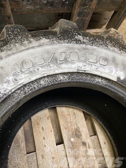 Mitas 405/70-20  2 stk. Tyres, wheels and rims