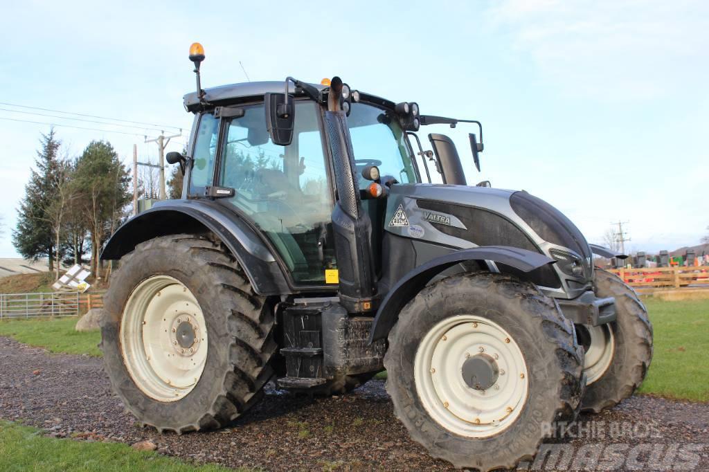 Valtra N124 Tractor Forestry tractors