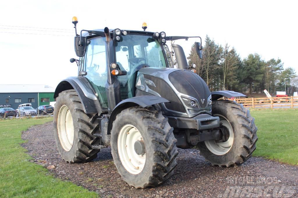Valtra N124 Tractor Forestry tractors