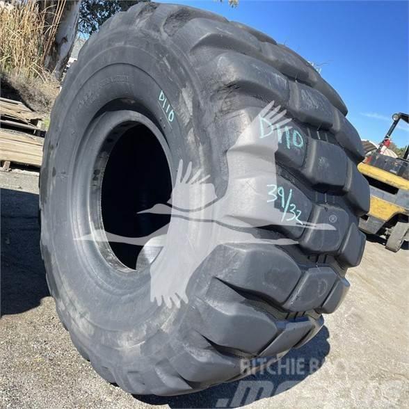 Bridgestone 750/65R25 Tyres, wheels and rims