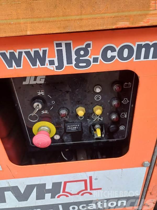 JLG 260MRT Scissor lifts