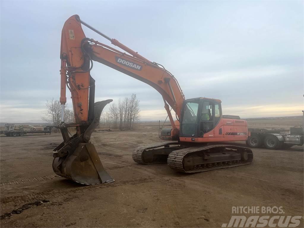 Doosan DX255LC Crawler excavators