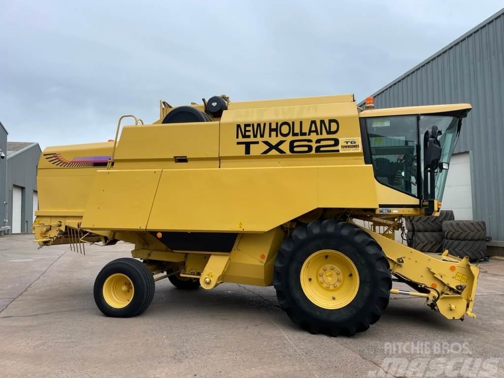 New Holland TX62 Combine harvesters