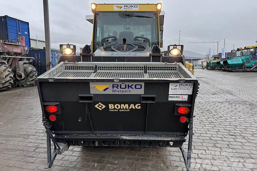 Bomag BW 174 AP-4v Twin drum rollers