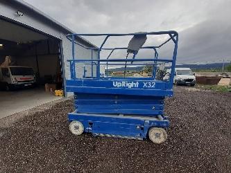 UpRight X 32