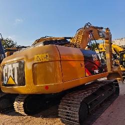 CAT 320 D