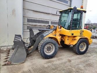 Volvo L 30 B