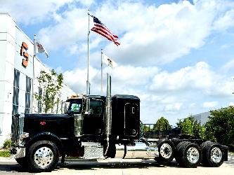 Peterbilt 389