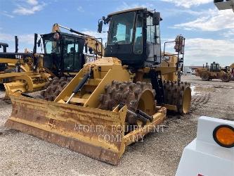 CAT 815K