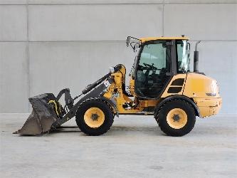 Volvo L25F + FORK