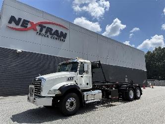 Mack GRANITE