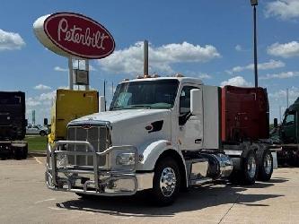 Peterbilt 567