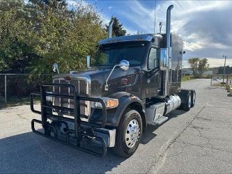 Peterbilt 567