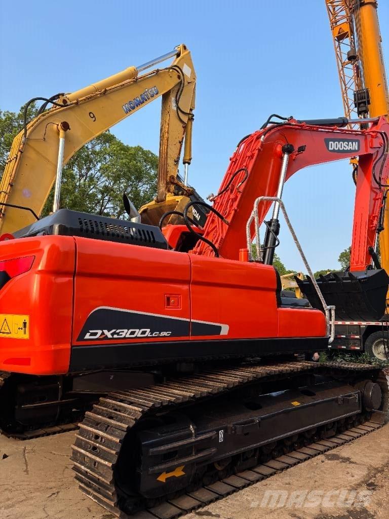 Doosan DX300LC-9C Raupenbagger