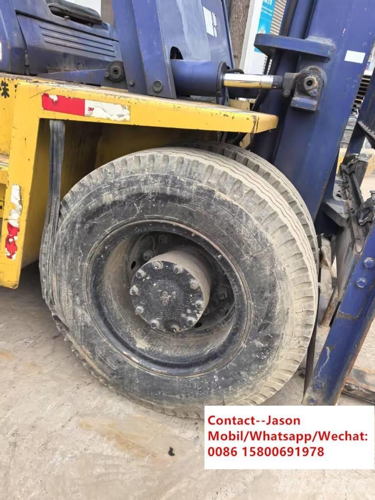 Komatsu FD 100-7 Diesel Stapler