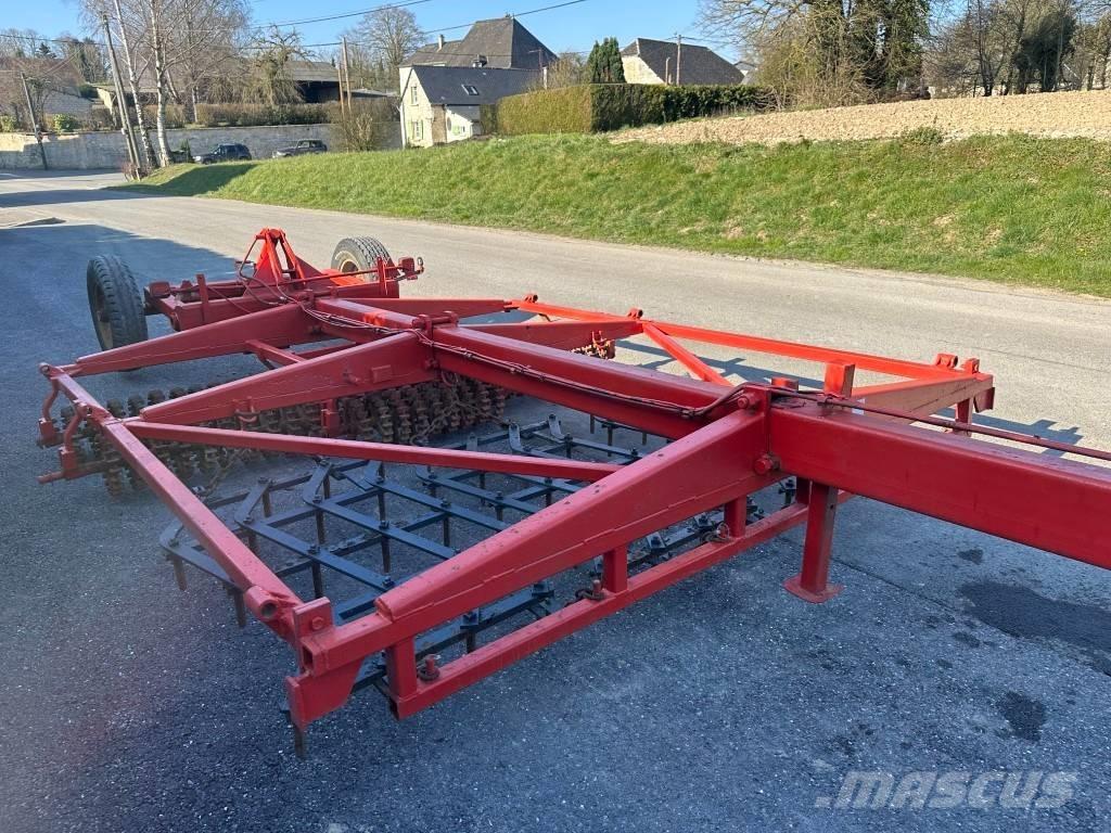 Delaplace 3M Sonstige Bodenbearbeitung