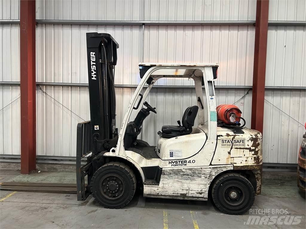 Hyster H4.0FTS Gas Stapler