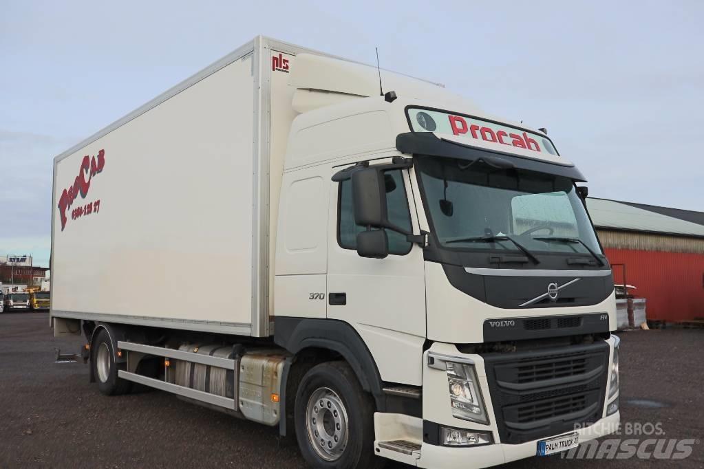 Volvo FM Serie 3722 Kastenaufbau