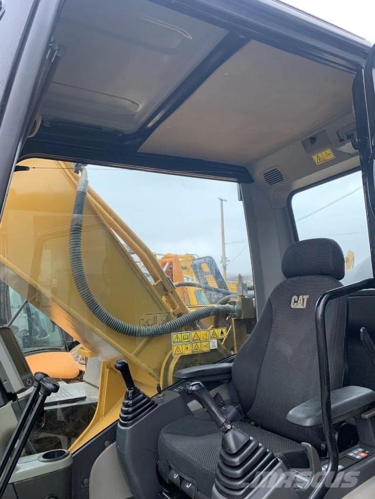 CAT 330 D2L Raupenbagger