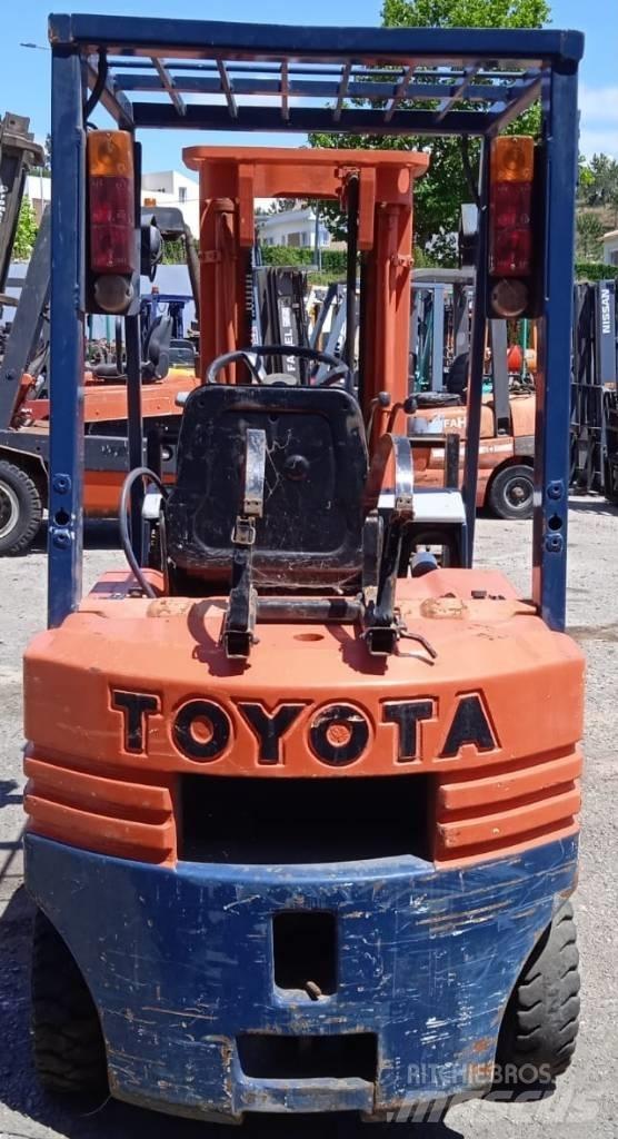 Toyota 42-5FGF15 Gas Stapler