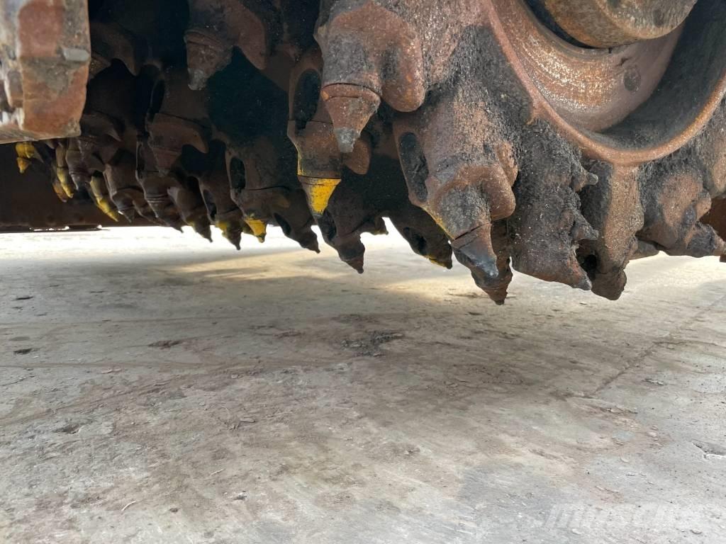 Wirtgen W 210 Asphaltfräsen