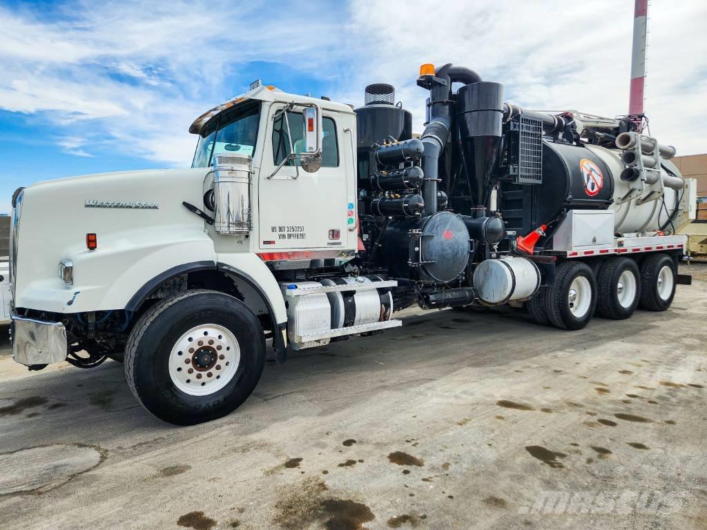 Western Star 4900 SB Saug- und Druckwagen