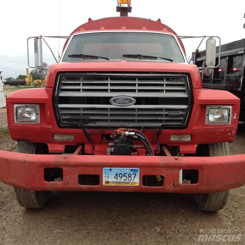 Ford F 700 Beton-Mischfahrzeuge