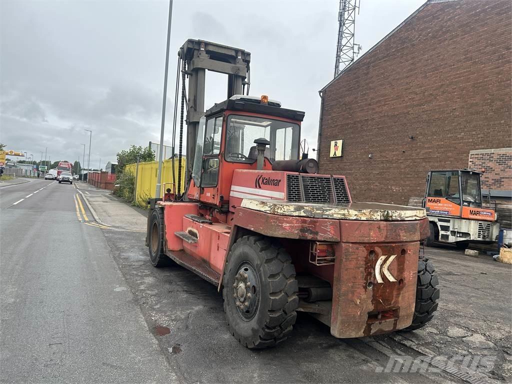 Kalmar DCD160-12 Diesel Stapler