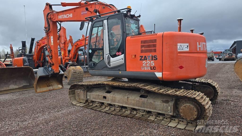 Hitachi ZX225USRLC-3 Raupenbagger