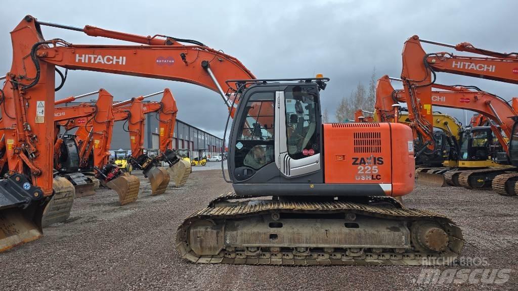 Hitachi ZX225USRLC-3 Raupenbagger