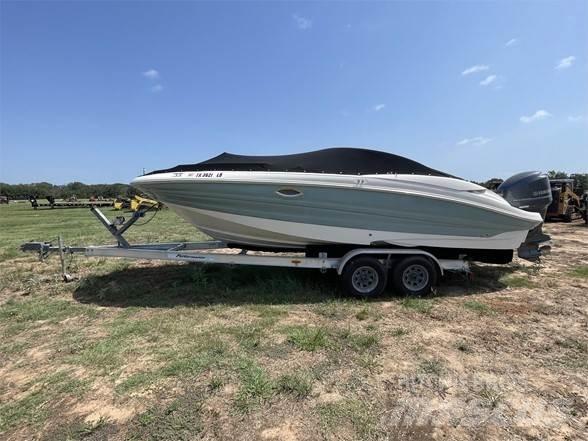  SOUTHWIND 2400 Boote / Prahme