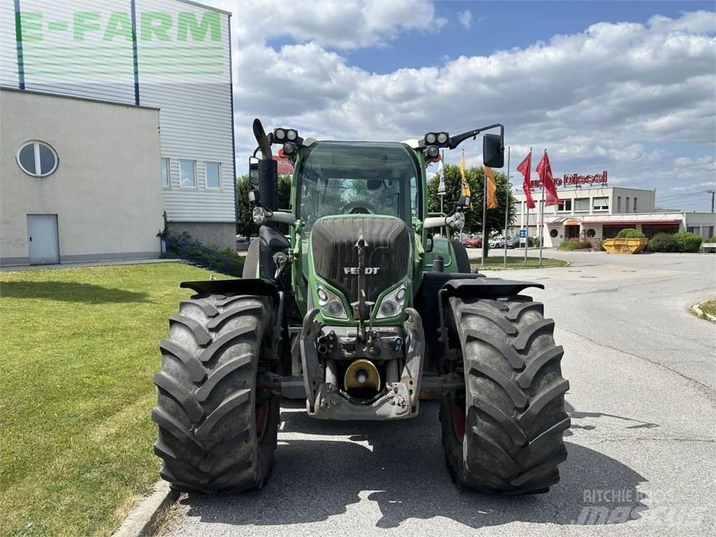 Fendt 718 vario Traktoren