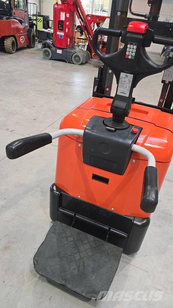 BT SPE 200 D Deichselstapler