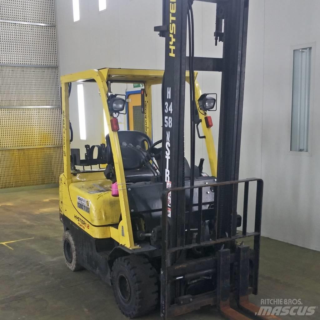 Hyster H1.8TX Gas Stapler