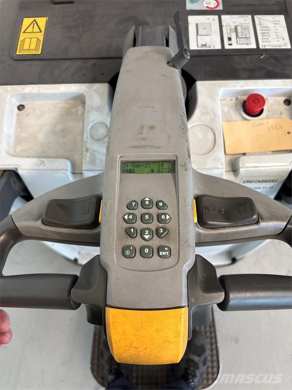 UniCarriers PDP200 Selbstfahrstapler