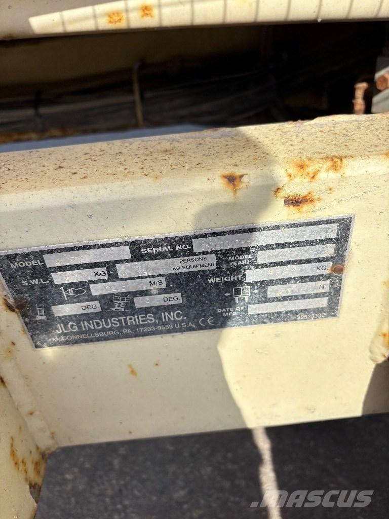 JLG 500 RTS Scheren-Arbeitsbühnen