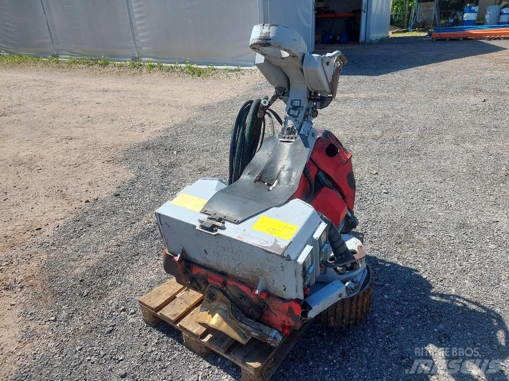 Log Max 4000 B Harvester