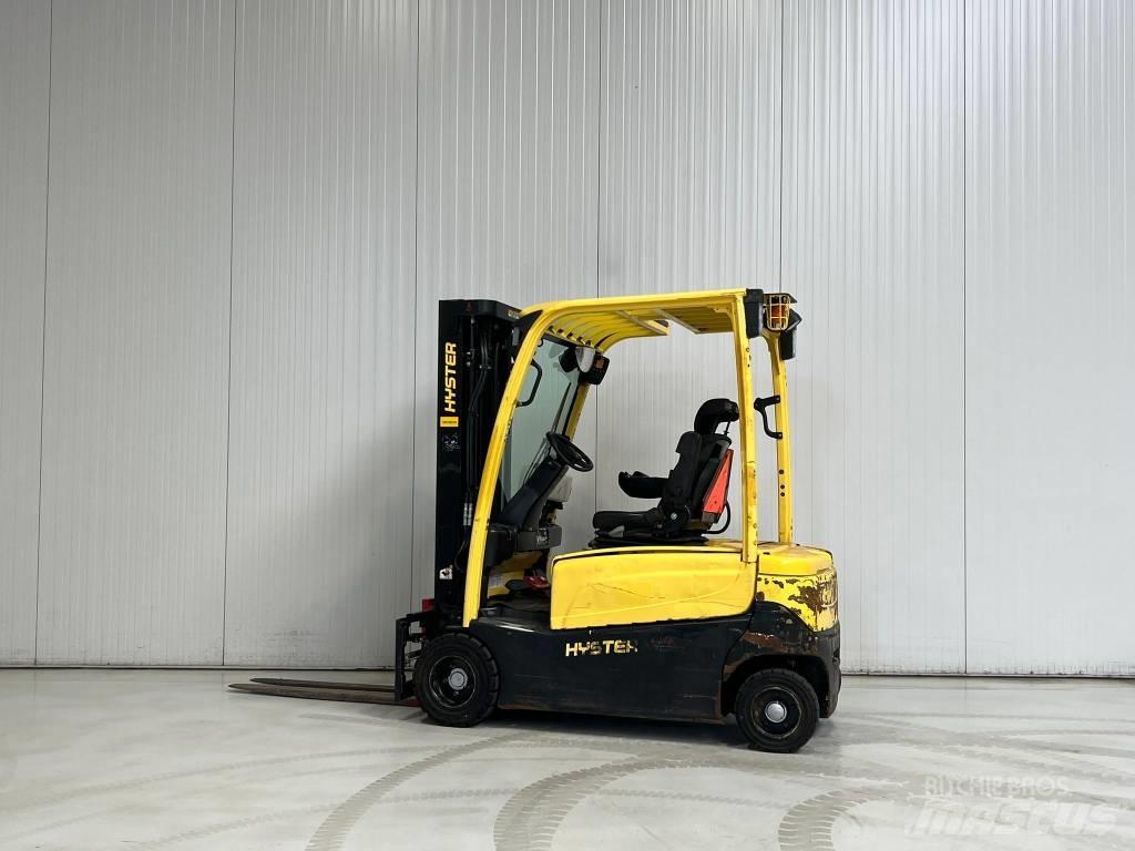 Hyster J2.0XN LWB Elektro Stapler